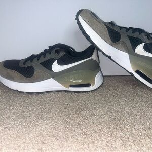 Nike Air SYSTM brown and black, U.S. size 5, used